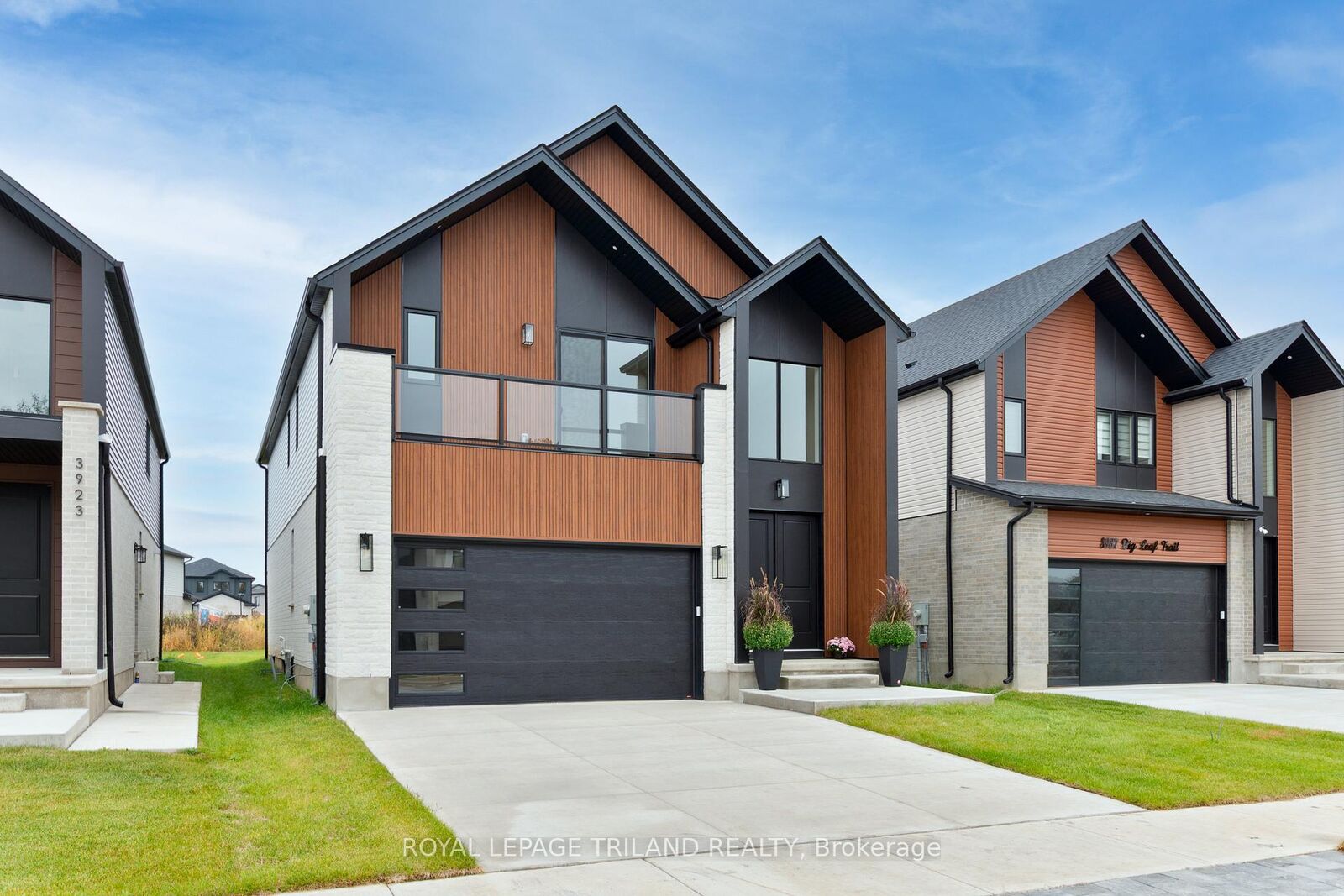 Property Photo:  3931 Big Leaf Trail  ON N6P 0A3 