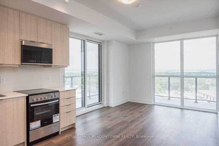 Property Photo:  115 Nipissing Road 1110A  ON L9T 1R3 