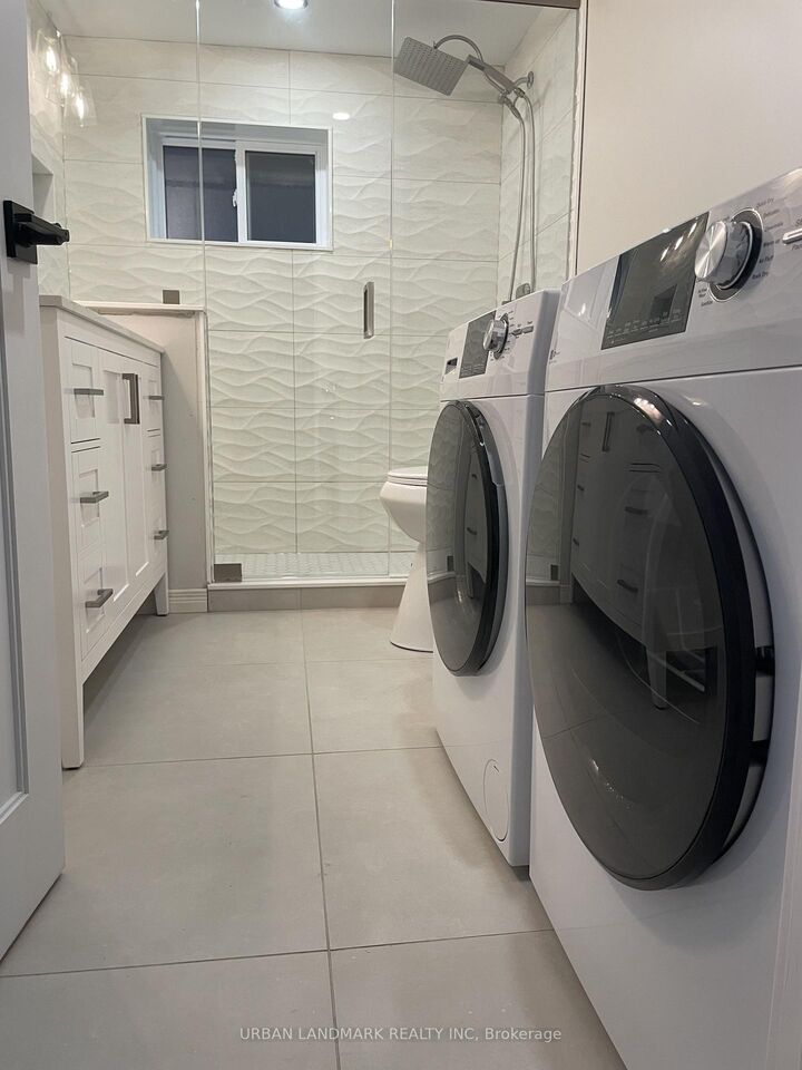 Property Photo:  106 Elgin Street Unit B  ON K0K 2K0 