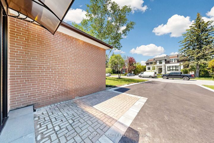Property Photo:  11 Johnson Road Basement 1  ON L4G 2A3 
