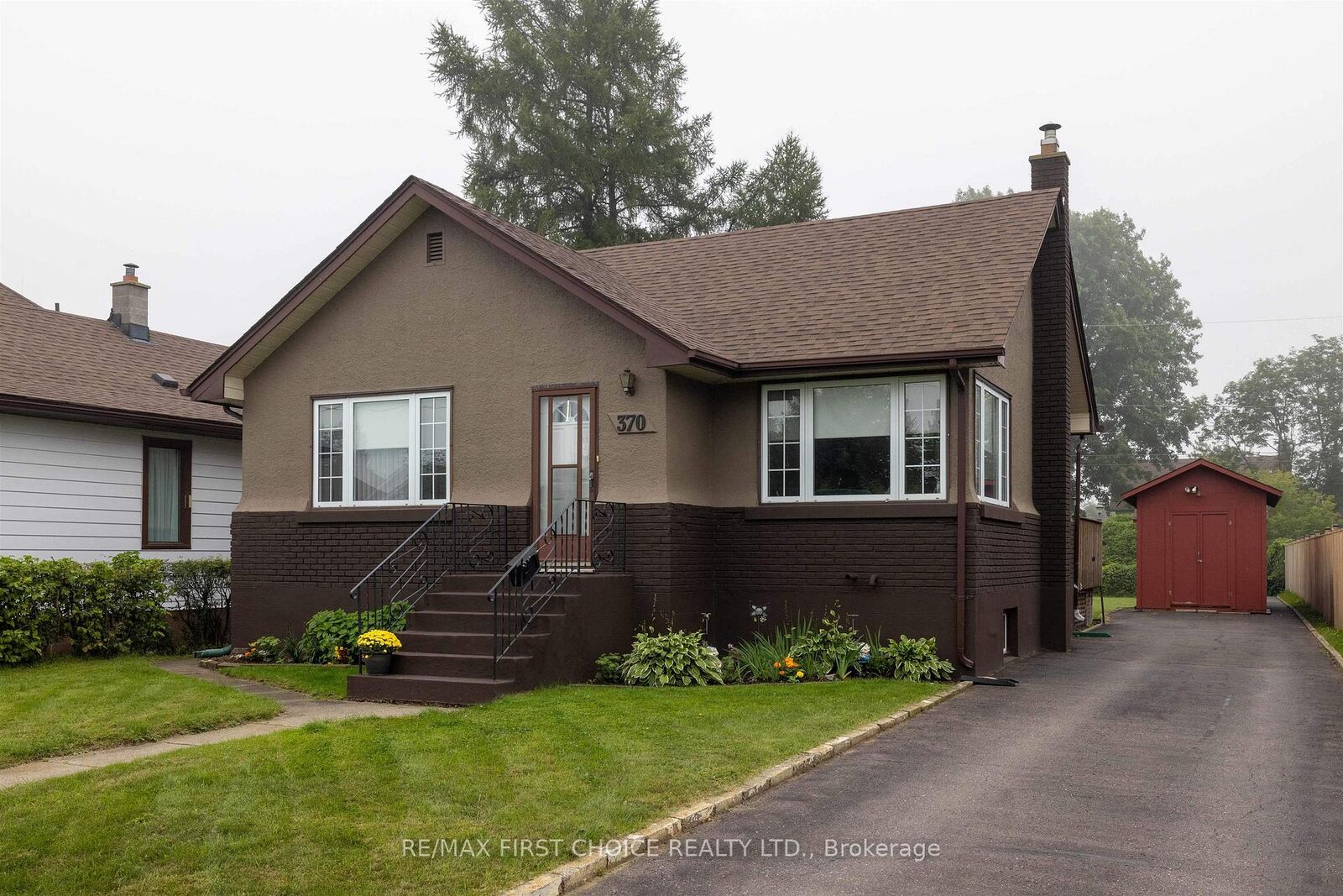 Property Photo:  370 Mary Street E  ON P7E 4J9 