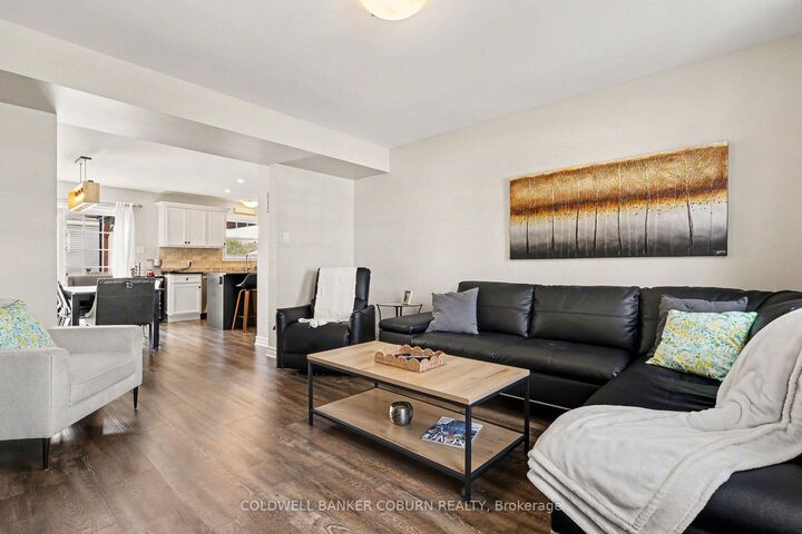 Property Photo:  77 Tabitha Crescent  ON K0C 1H0 