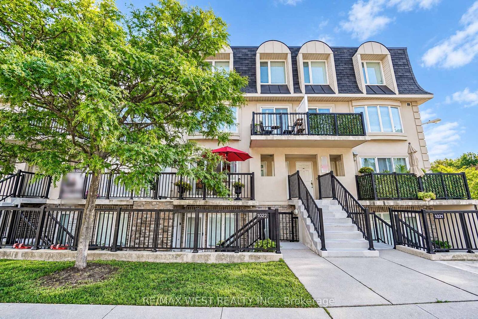 Property Photo:  65 George Appleton Way 2066  ON M3M 0A2 