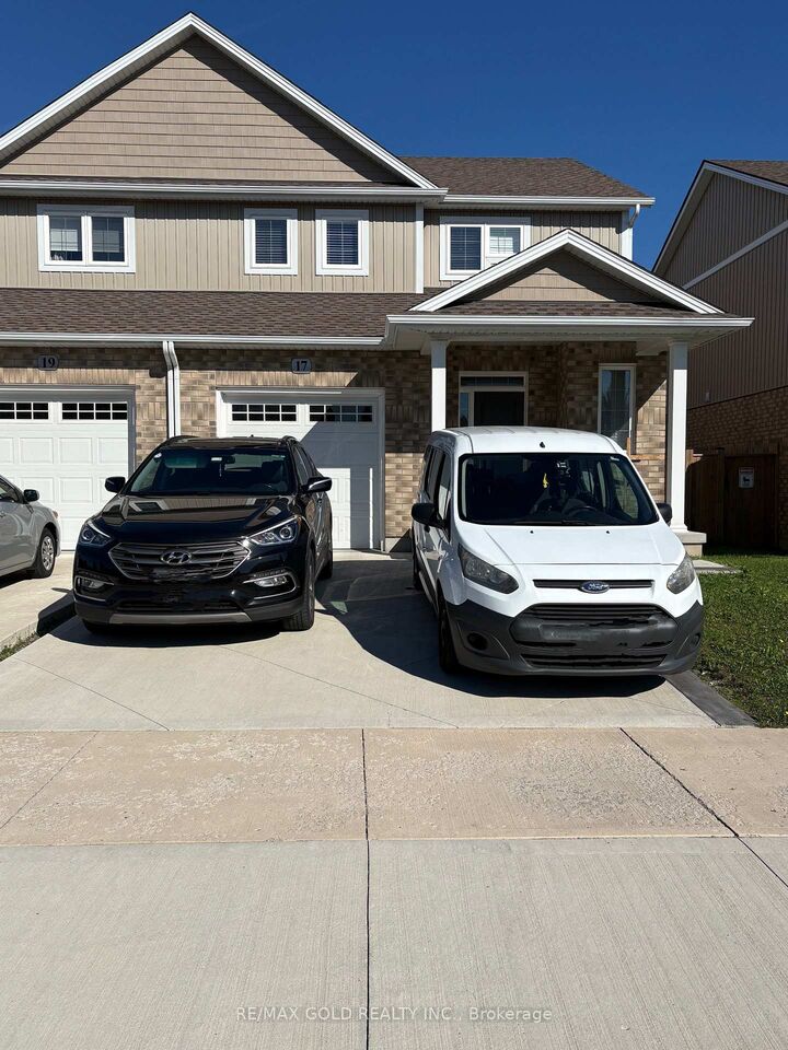 Property Photo:  17 Marshall Lane  ON L2P 0E8 