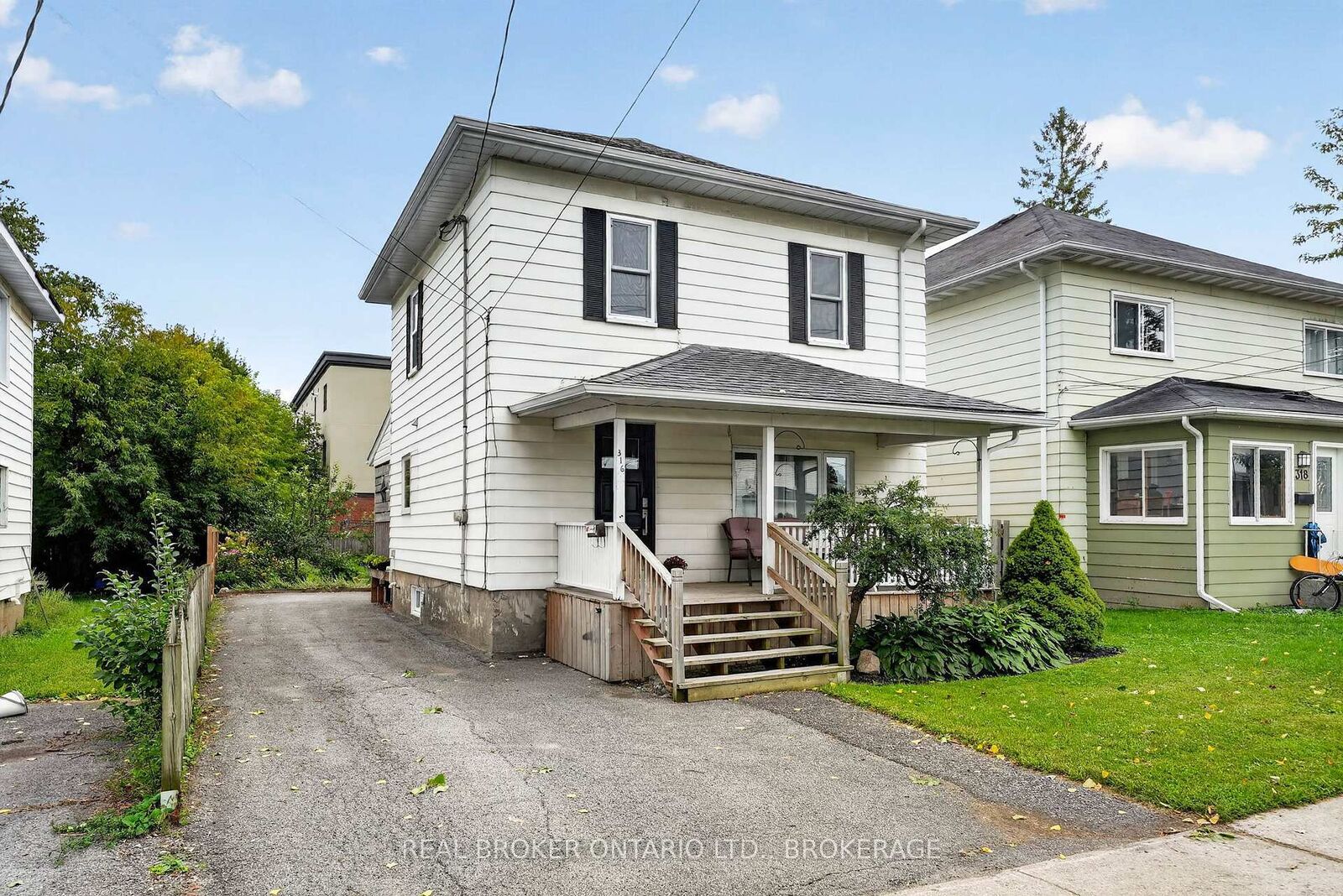 Property Photo:  316 Fourth Street W  ON K6J 2S4 