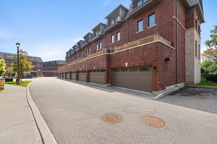 Property Photo:  2193 Lillykin Street  ON L6H 0N4 