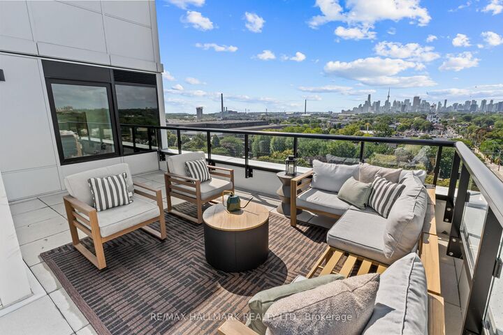 Property Photo:  1050 Eastern Avenue 1113  ON M4L 0B7 