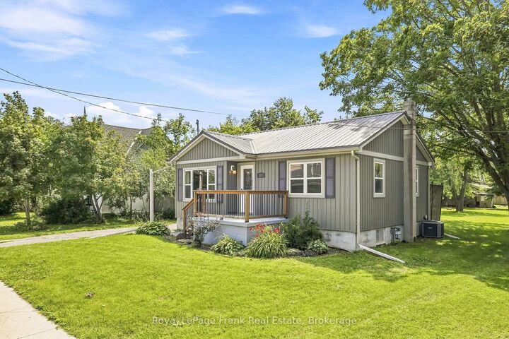 Property Photo:  317 Bay Street  ON L0K 1A0 