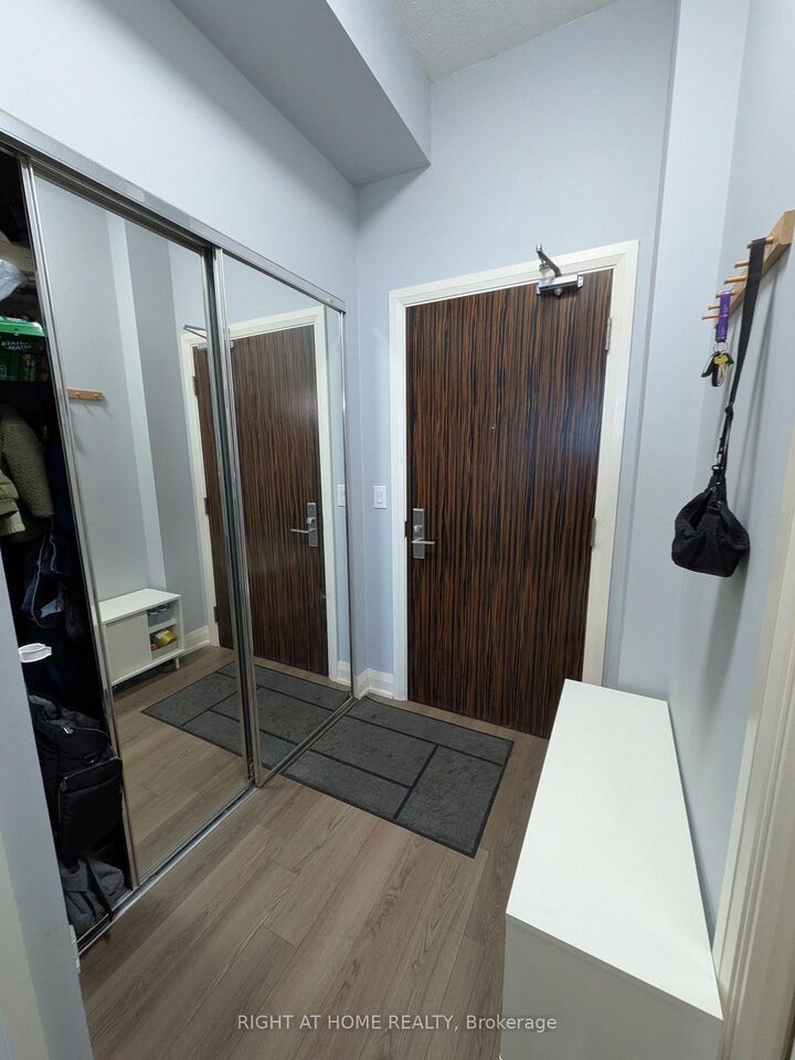 Property Photo:  8763 Bayview Avenue 310  ON L4B 3V1 