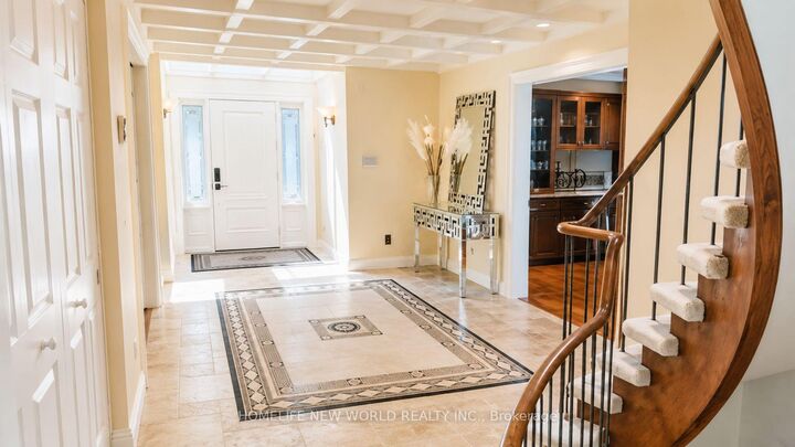 Property Photo:  5 Vanwood Road  ON L3T 2N1 