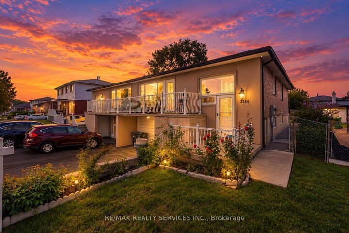 Property Photo:  3344 Chipley Crescent  ON L4T 2E2 
