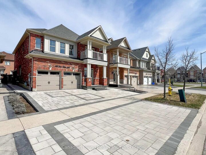 Property Photo:  283 John Davis Gate  ON L4A 1T5 