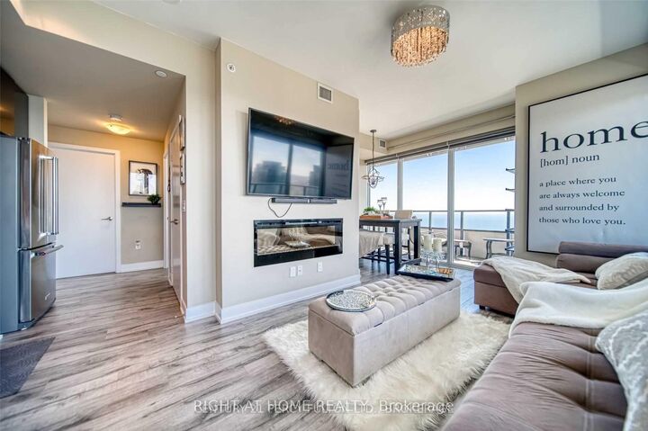 Property Photo:  30 Shore Breeze Drive 20  ON M8V 1A1 