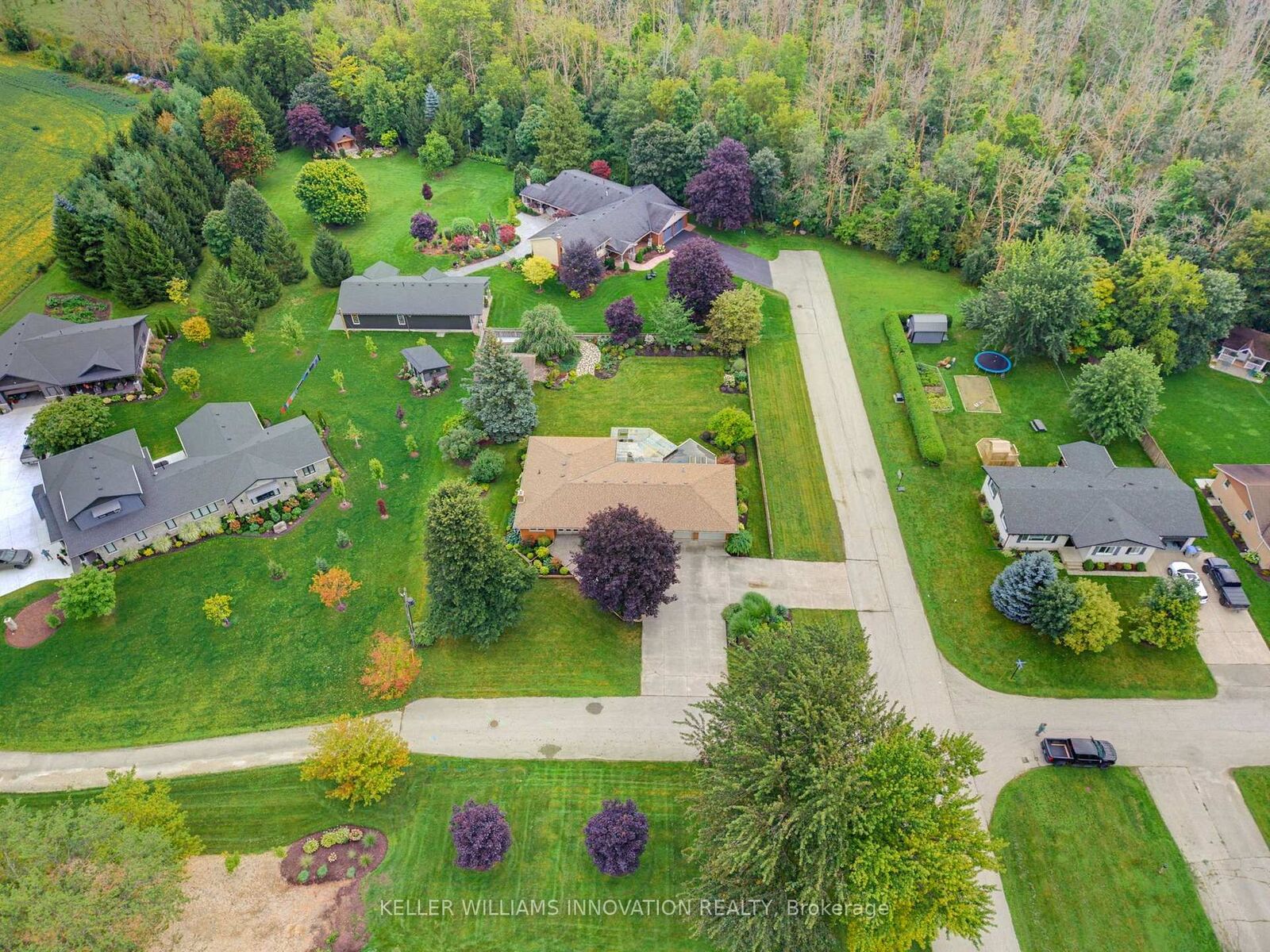 Property Photo:  298 Woodview Drive  ON N0G 1B0 