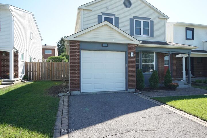 Property Photo:  24 Raftus Square  ON K2J 1J3 