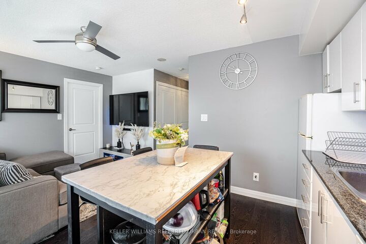 Property Photo:  2035 Sheppard Avenue E 335  ON M2J 0A8 