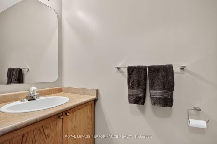Property Photo:  7 Calaveras Avenue  ON K2J 4Z8 