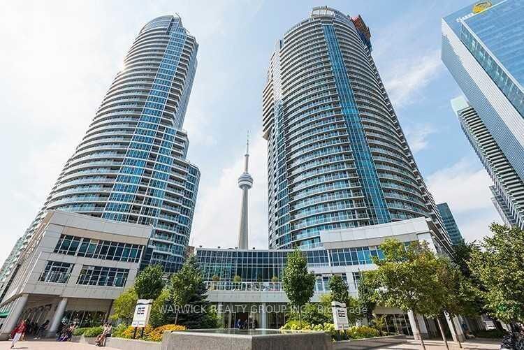 Property Photo:  8 York Street 2103  ON M5J 1R2 