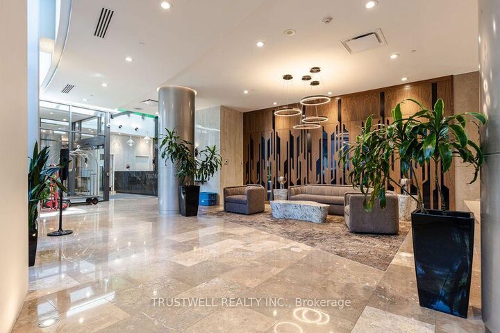 Property Photo:  5 Northtown Way 708  ON M2N 7A1 