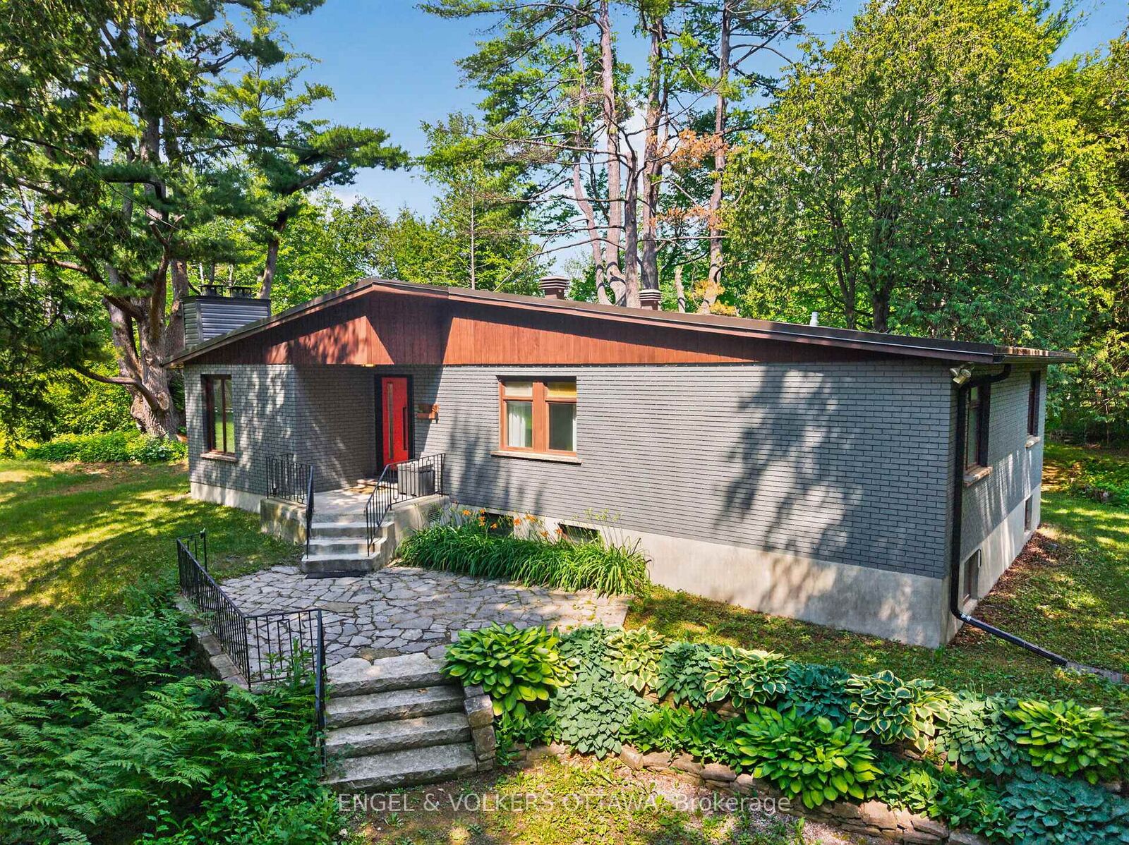Property Photo:  4167 Farmers Way  ON K0A 1K0 