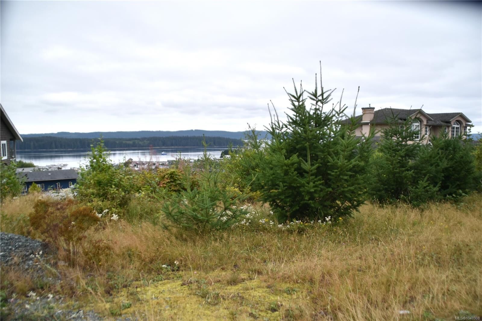 Property Photo:  648 Betts Blvd  BC V0N 2R0 