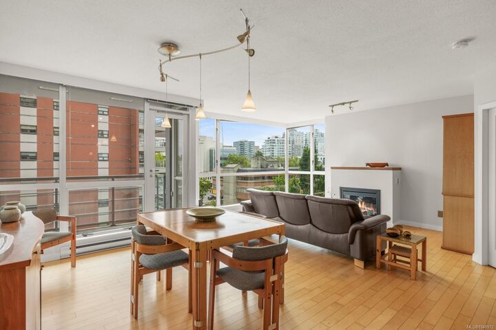 Property Photo: 732 Cormorant St #605 BC V8W 1P8