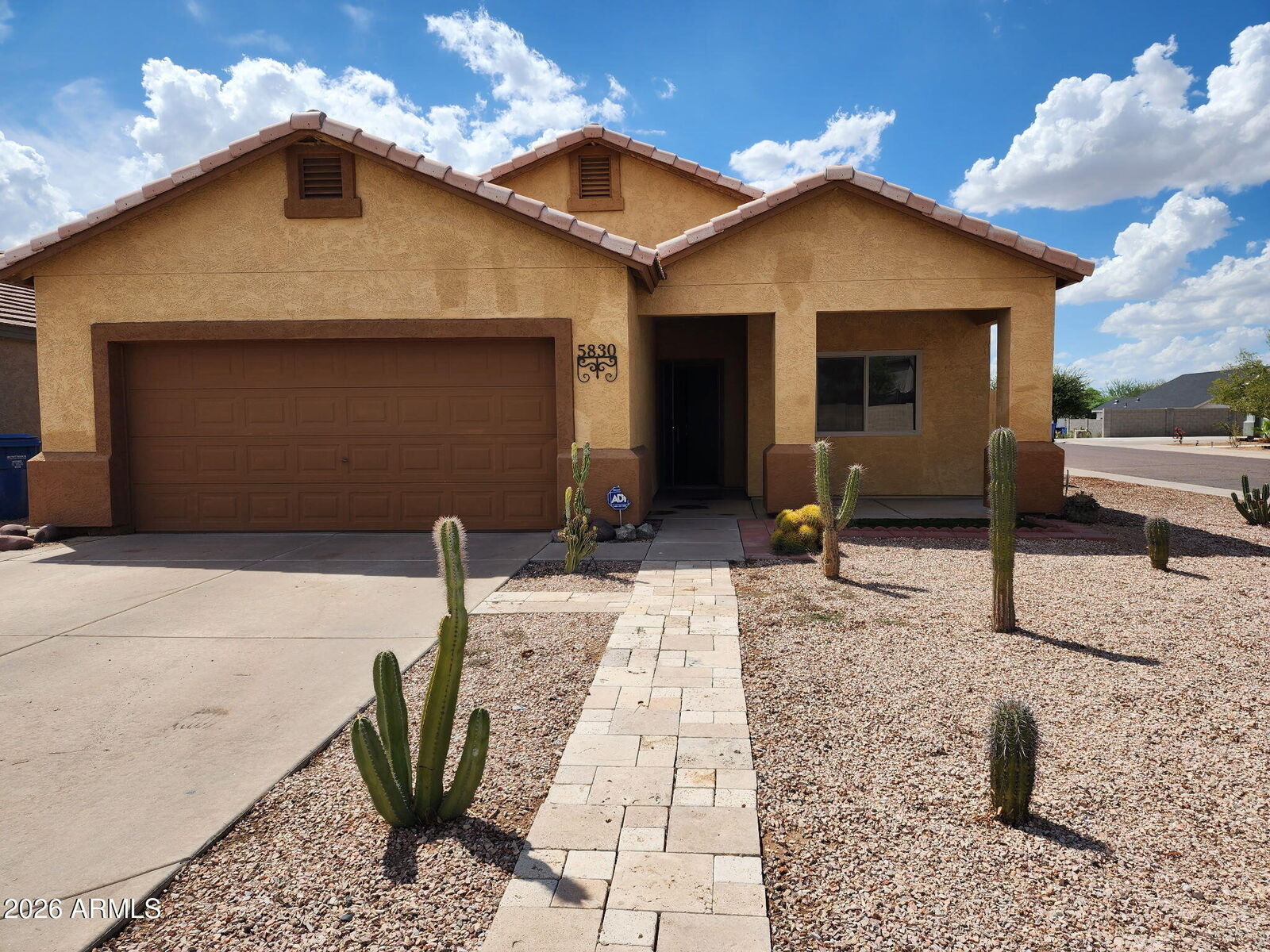 Property Photo:  5830 S 11th Drive  AZ 85041 