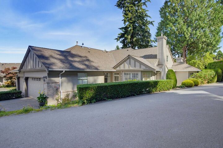 Property Photo:  2533 152 Street 115  BC V4P 1N4 