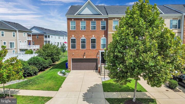 Property Photo: 5425 Spotswood Place MD 20695