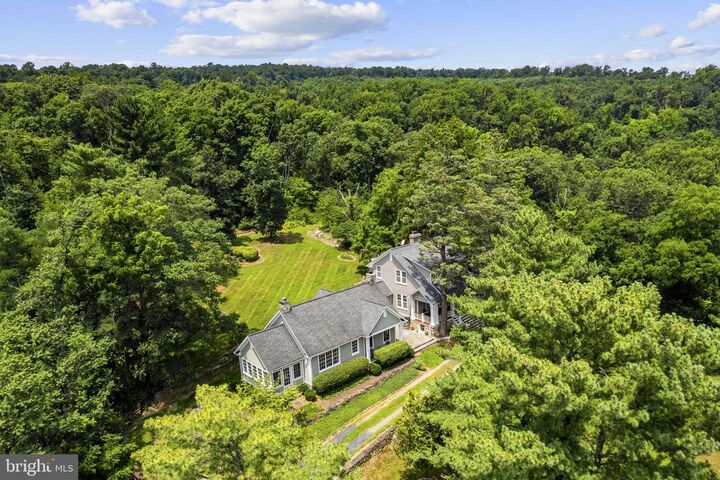 Property Photo: 12004 Raven Lane VA 22643