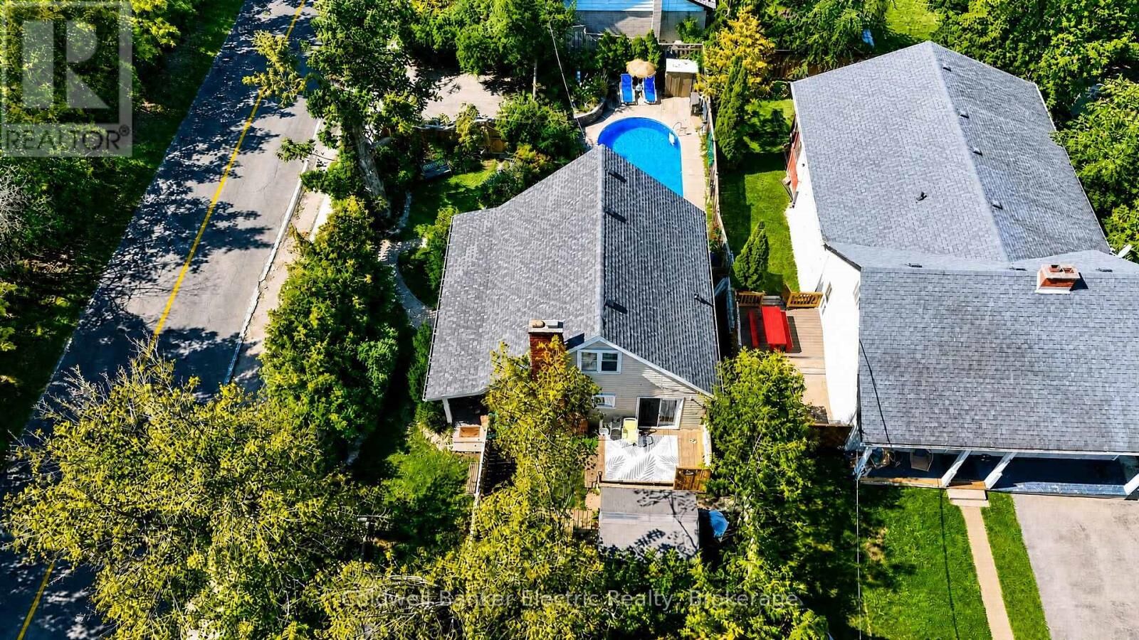 Property Photo:  603 Ludgate Street  ON K9H 2B9 