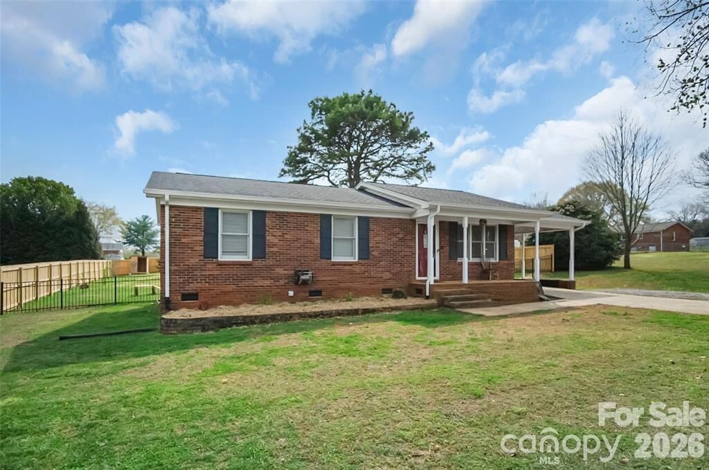 Property Photo: 106 Clearview Drive NC 28150