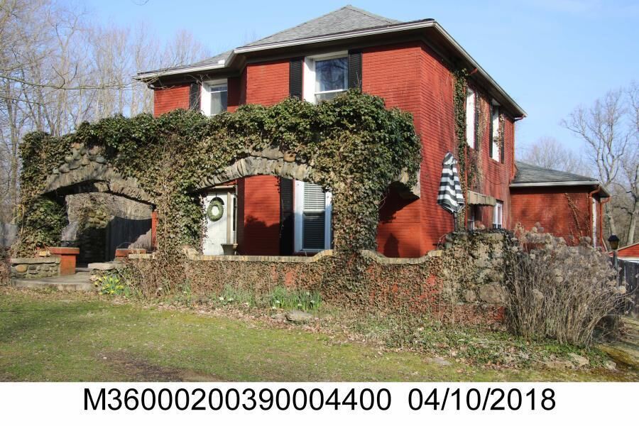 Property Photo:  1716 US-42  OH 45385 