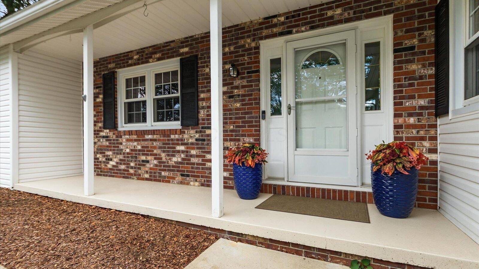 Property Photo:  859 Shoreham Drive  OH 43055 