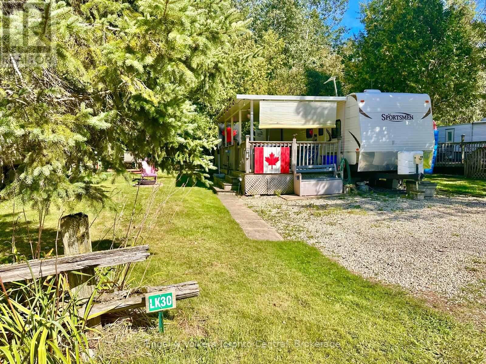 Property Photo:  7489 Sideroad 5 E L 30  ON N0G 2L0 