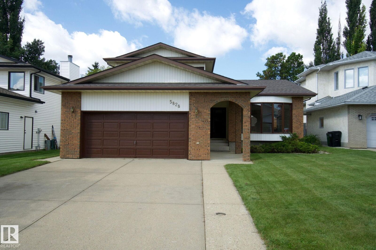 Property Photo:  5828 181 Street NW  AB T6M 1V6 