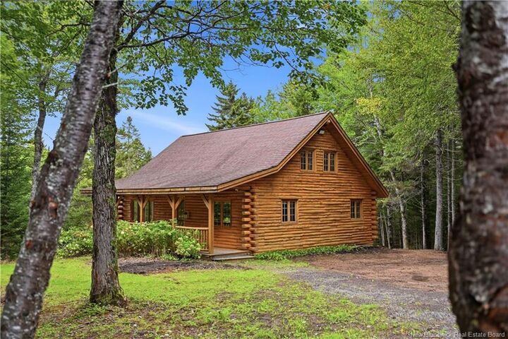 Property Photo: 85 Vanessa Lane NB E4V 3H6
