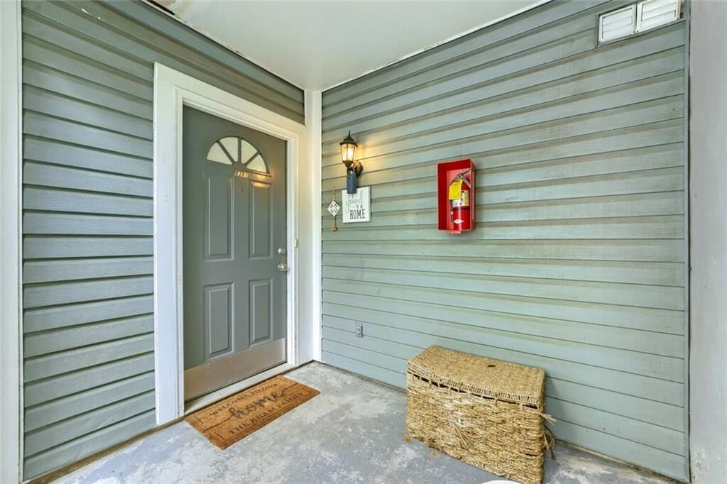 Property Photo:  6351 Wedgeview Court  GA 30084 