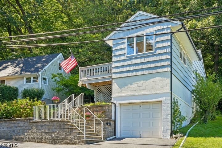 Property Photo:  122 Skyline Lake Dr  NJ 07456 