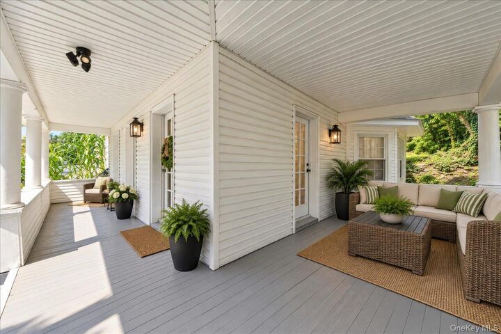 Property Photo: 117 N Riverside Avenue NY 10520