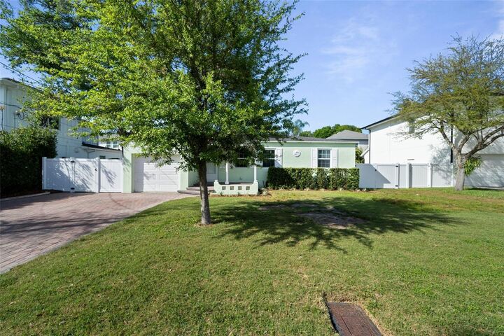 Property Photo: 4105 W Tacon Street FL 33629