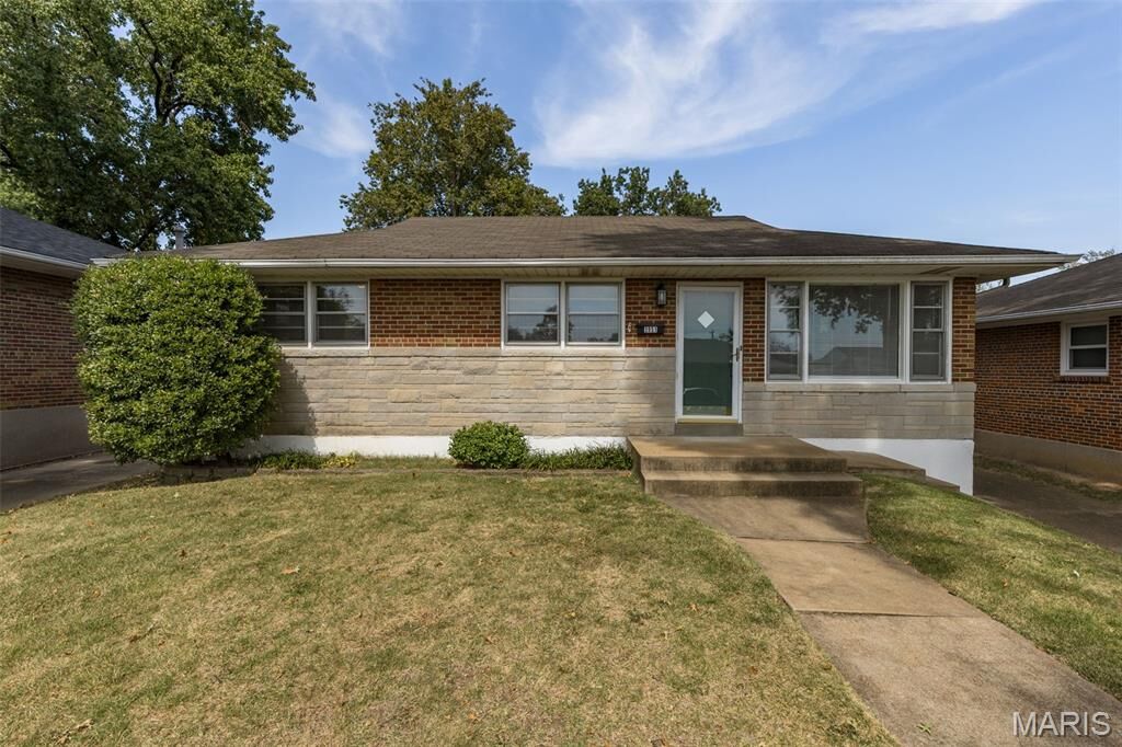 Property Photo: 3951 French Court MO 63116