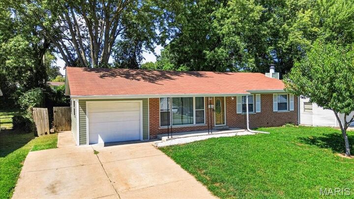 Property Photo: 10103 Chambers Hill Drive MO 63136