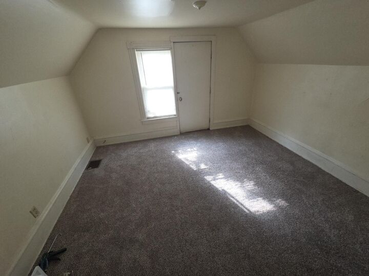 Property Photo:  94 E 12th St  WI 54935 
