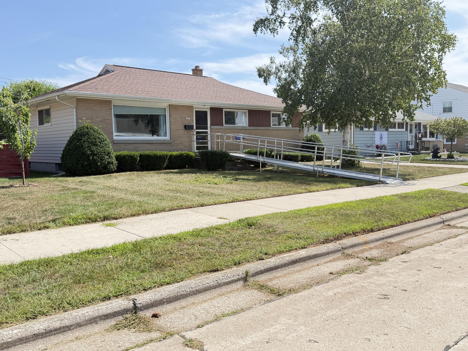 Property Photo:  1607 S 17th St  WI 54220 