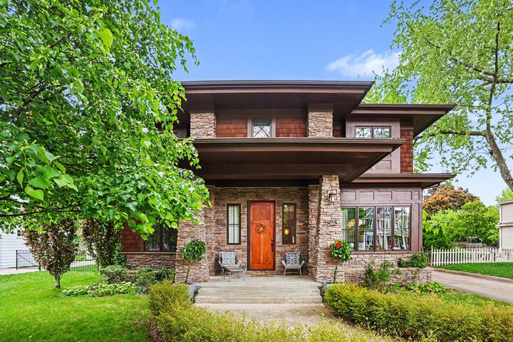 Property Photo:  1523 Villa Road  MI 48009 