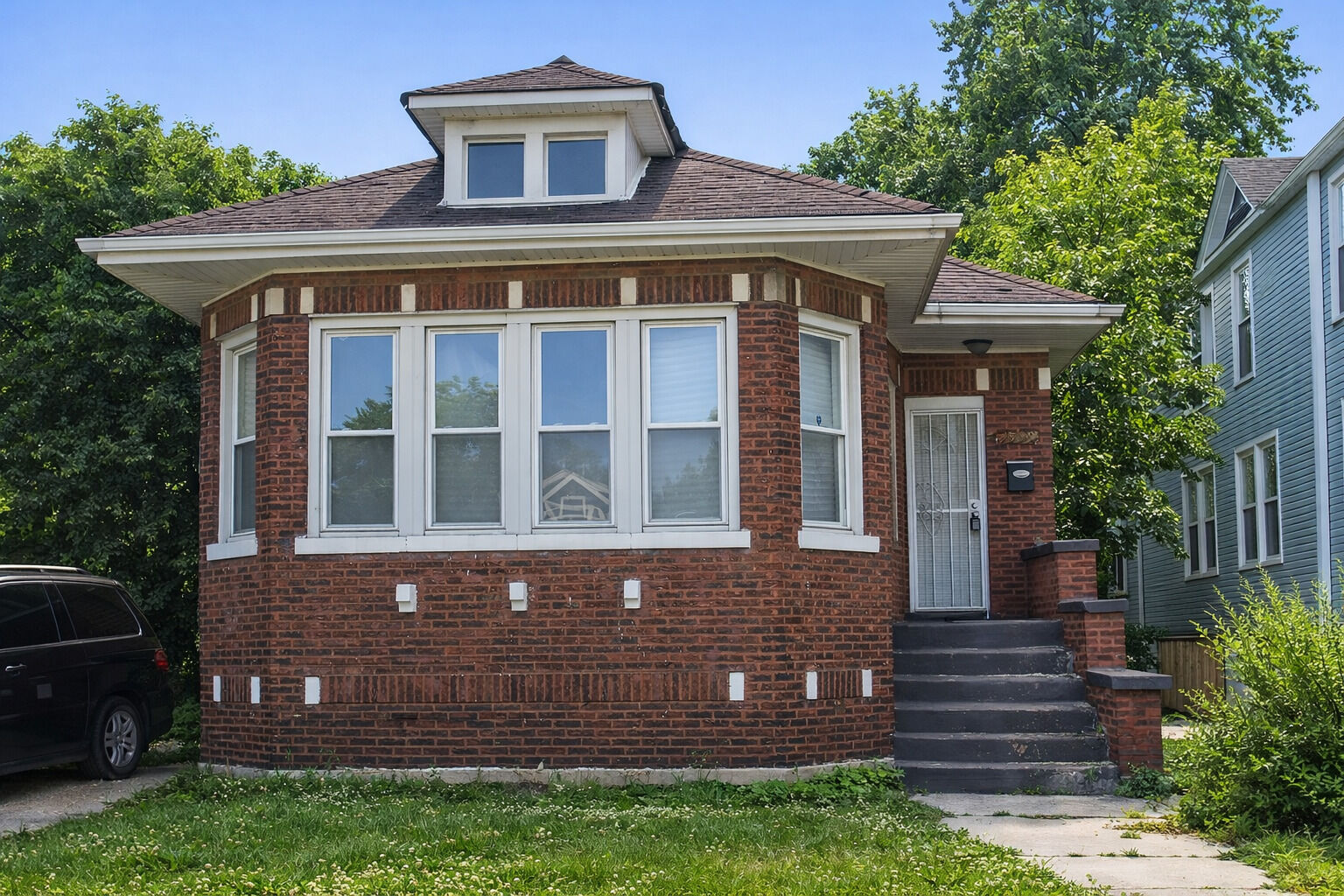 Property Photo:  7529 S Emerald Avenue  IL 60620 