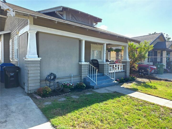 Property Photo:  130 W 87th  CA 90003 