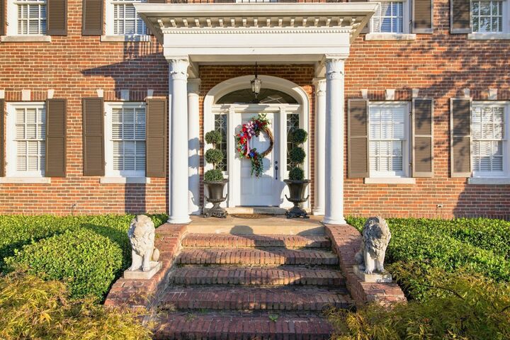 Property Photo:  211 W Blackwell St  TN 37388 