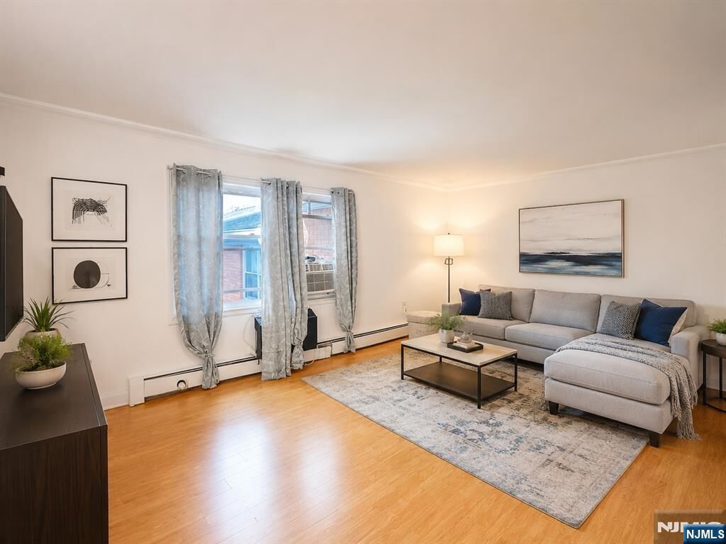 Property Photo:  53 Knox T 2A  NJ 07470 